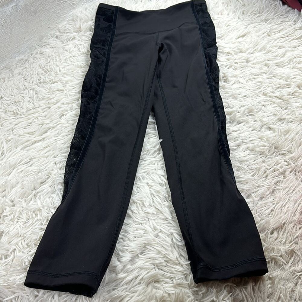 Lululemon Wunder Under Crop High-Rise *Flocked 21" Black / Scatter Floral Black